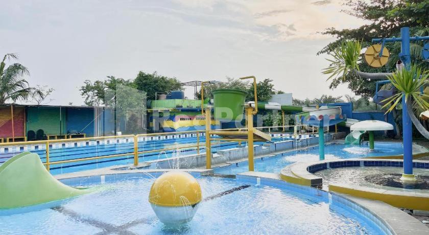 Oyo 90222 Lafa Park Syariah